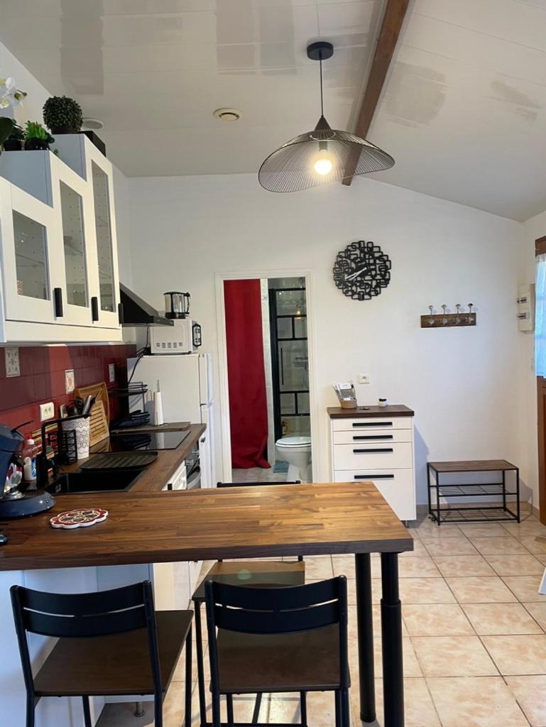 L'Opaline Villa Tully Exterior photo